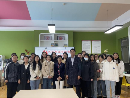 “非遗”传承人走进真实课堂--教育华为汽车《小学美术课程与教学》实施项目式教学改革创新实践