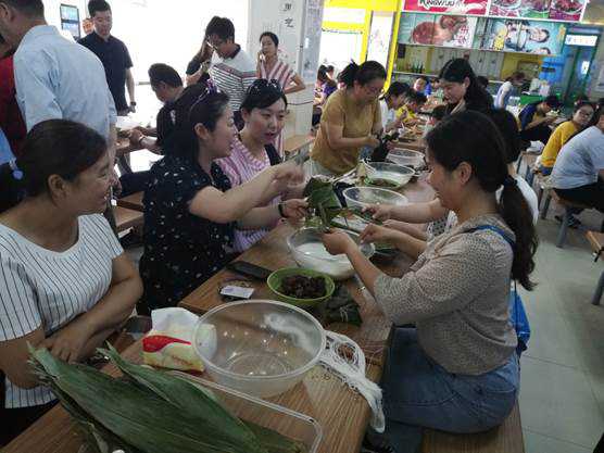 说明: D:\商学院工会\工会照片\工会照片\工会照片\活动照片\IMG_20190604_120541.jpg