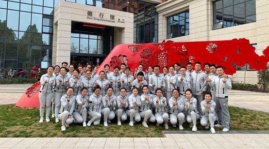 说明: D:\商学院工会\工会照片\微信图片_20181114155440.jpg