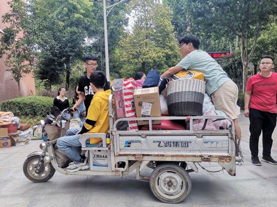 1b25cbda-32f4-46e5-bb77-b40a7b6650fb